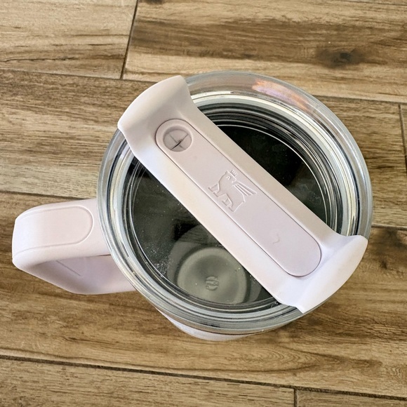 Stanley Wisteria Tie Dye 40 Oz Quencher  - purple - Picture 4 of 8